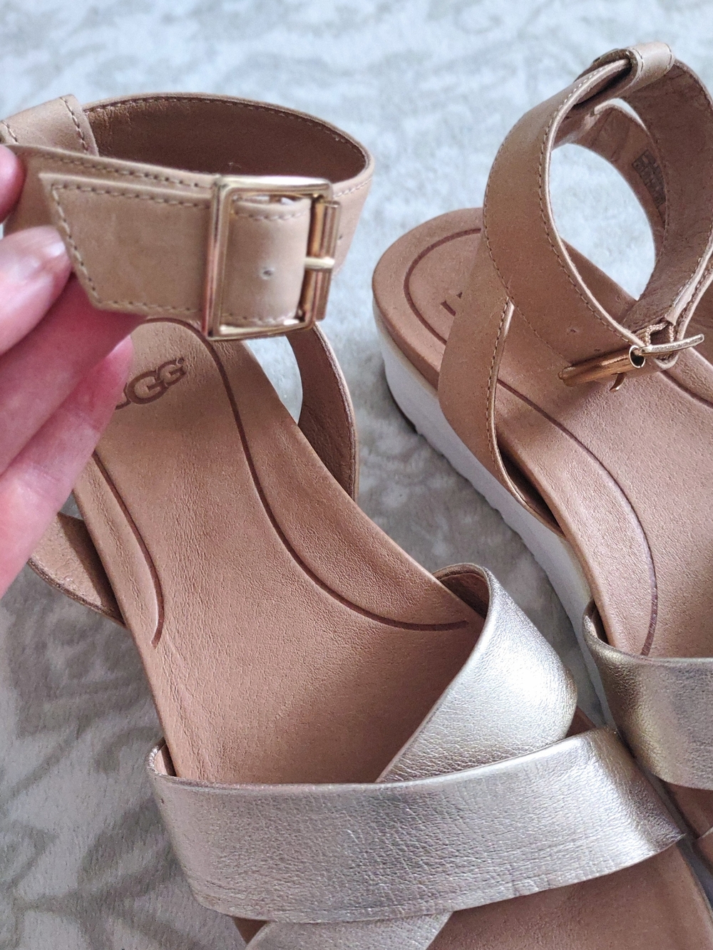 UGG Metallic Champagne Leather Platform Sandals - Picture 5 of 6